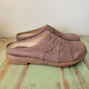 Vintage Dansko Leather Mule Clogs